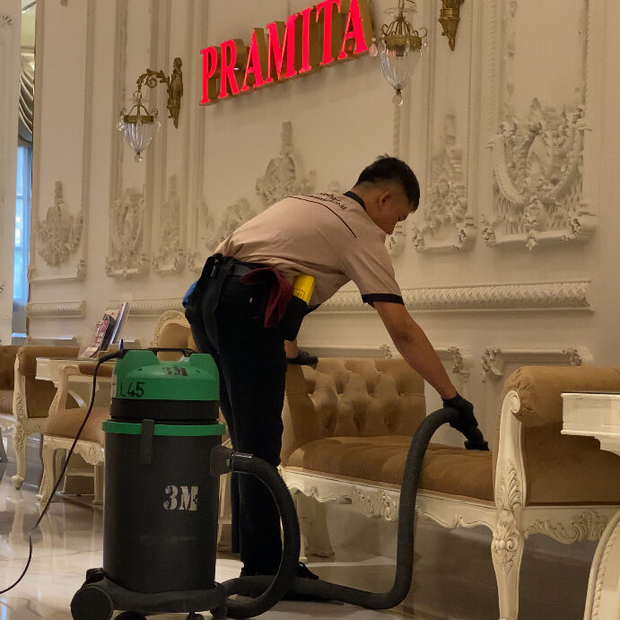 commercial-contract-cleaning-trimahadaya